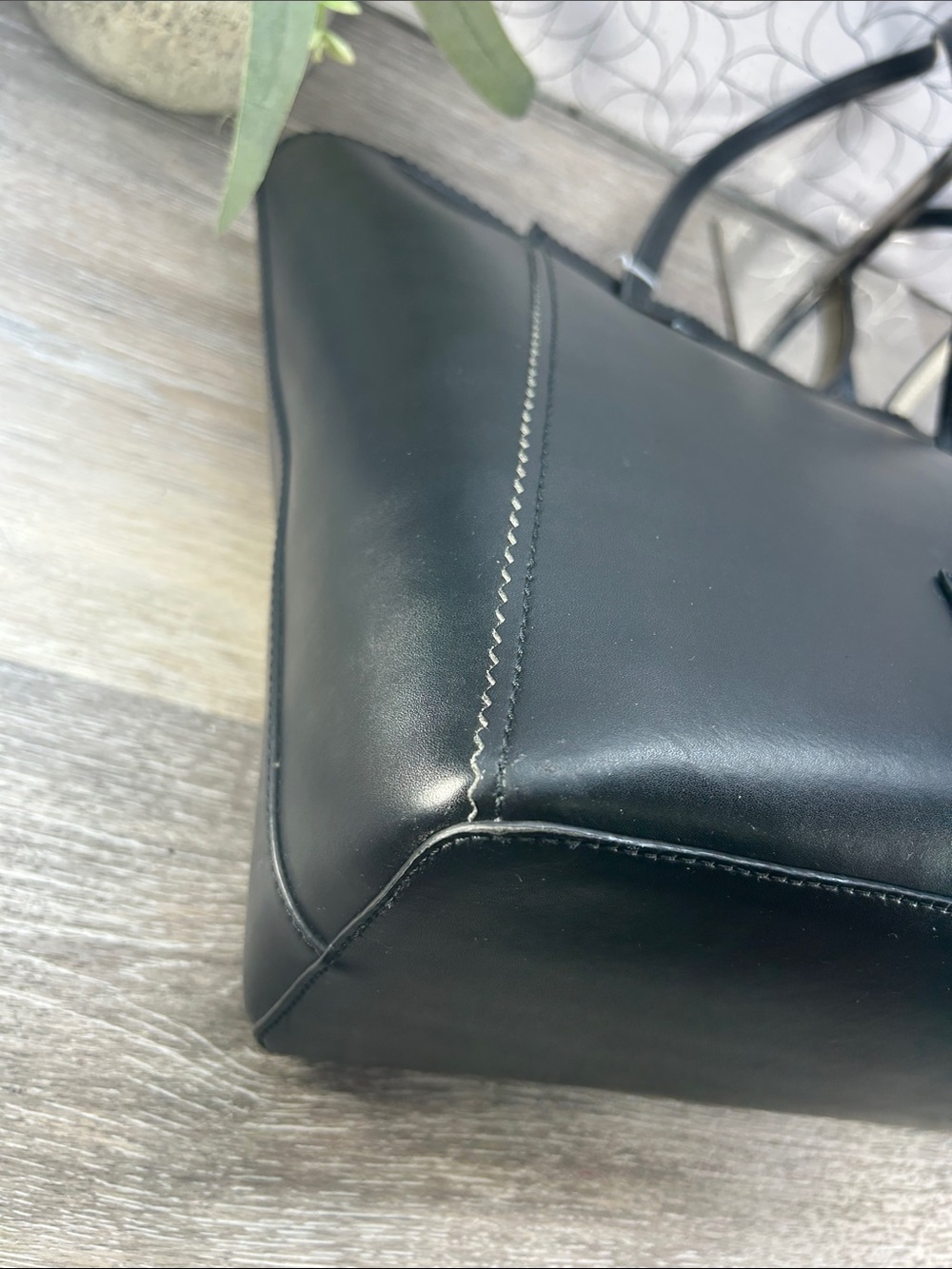 2350 kate spade New York Black Leather Tote Bag 265752350 - Picture 12 of 12